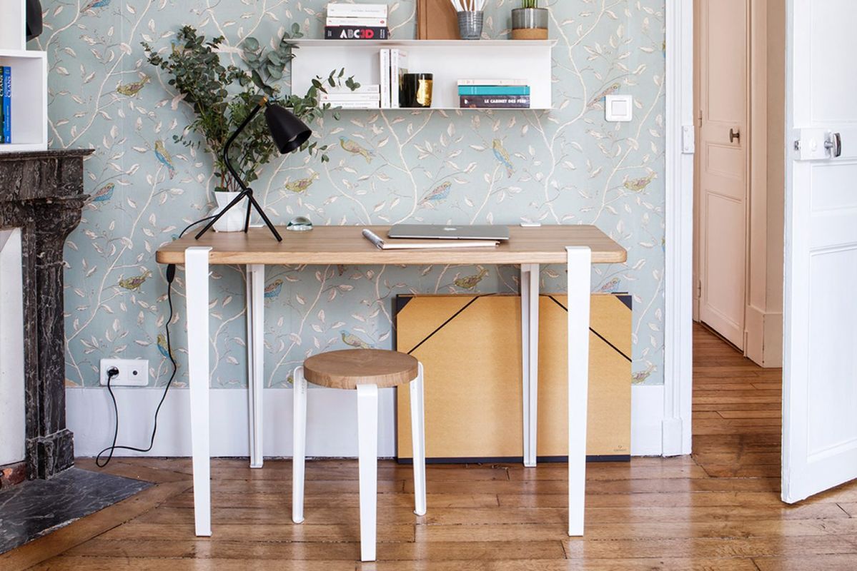 Bureau moderne – Plateau en bois naturel & pieds métalliques robustes